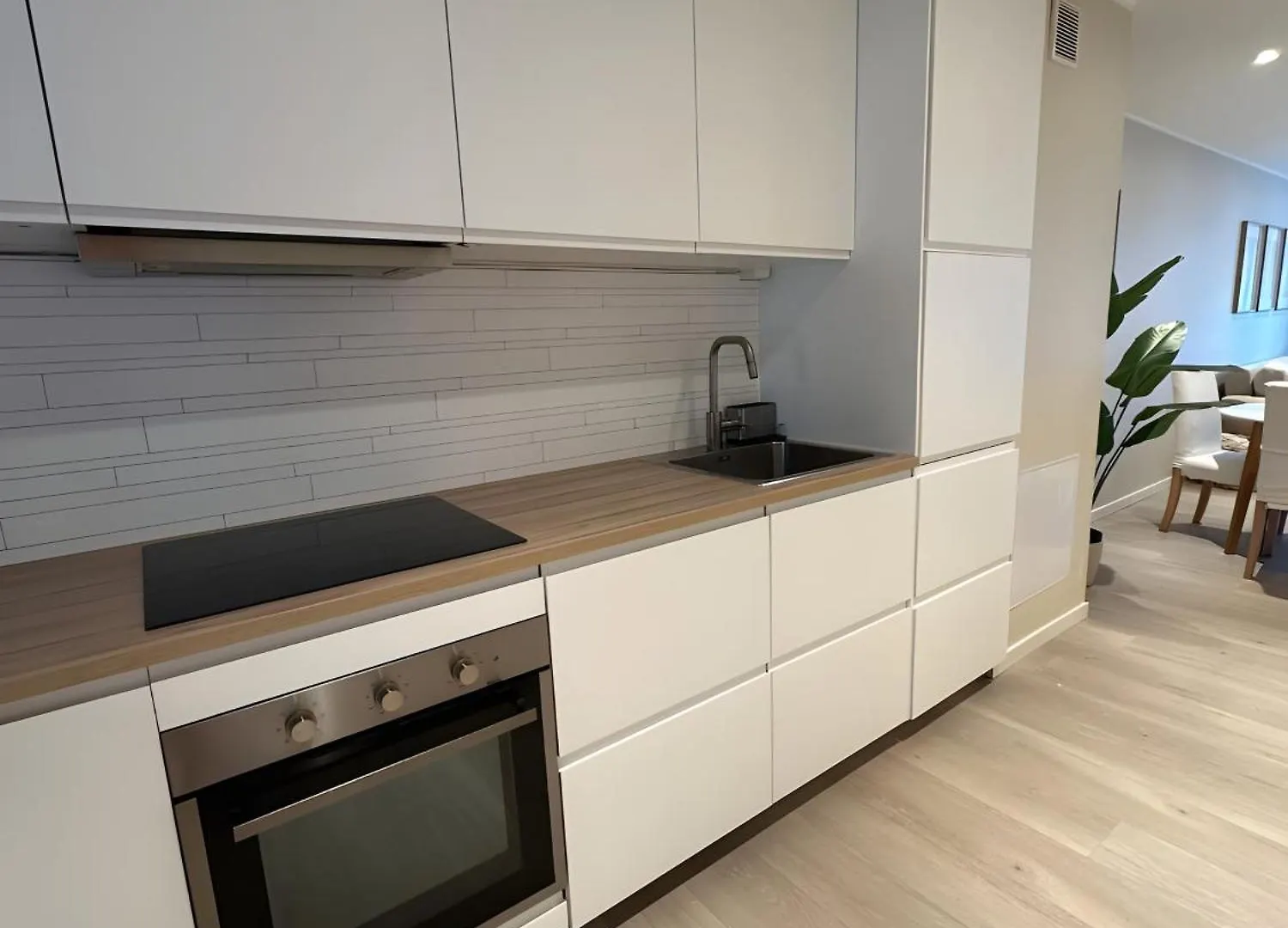 Cute Apartment In High Rise Bergen Norveç