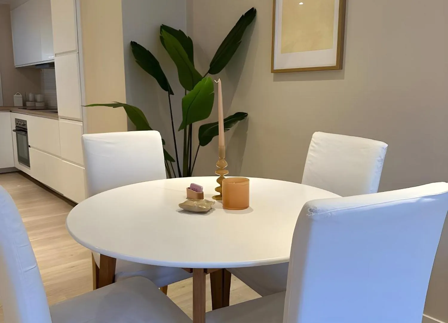 Cute Apartment In High Rise Bergen